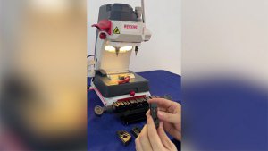 Fixture Changing for Key Duplicator Q3B